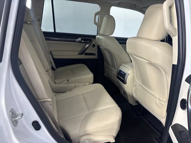 Used 2023 Lexus GX 460 Premium AWD/4WD image 32