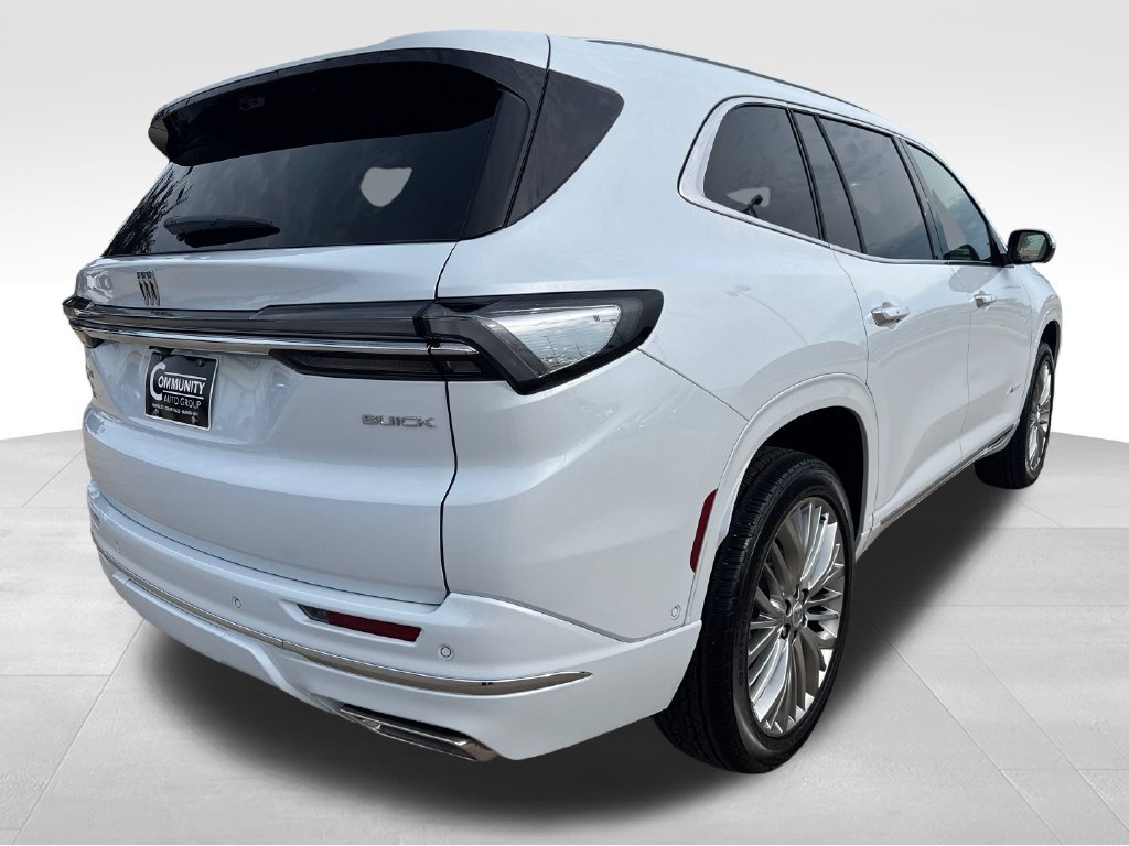 New 2027 Buick Enclave Avenir w/ LPO, Floor Liner Package AWD/4WD image 11