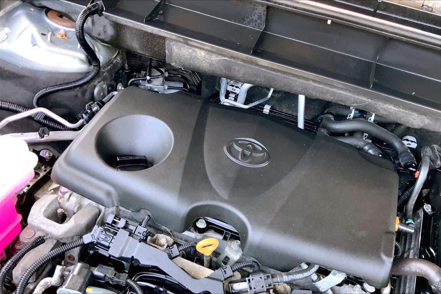 Used 2023 Toyota Highlander XLE AWD/4WD image 33
