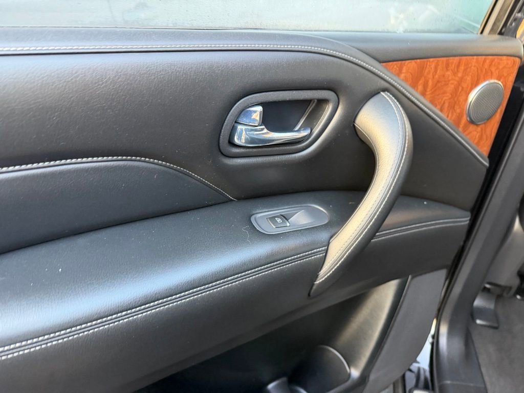 Used 2018 INFINITI QX80 4WD w/ Driver Assistance Package image 31