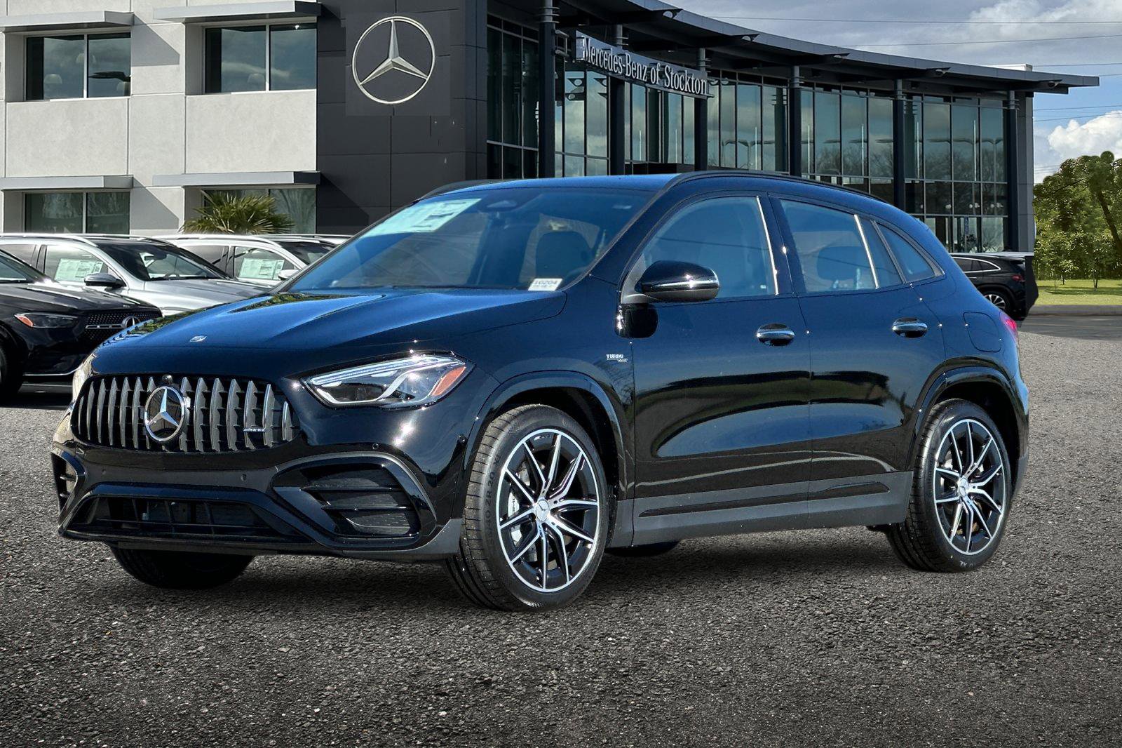 New 2026 Mercedes-Benz GLA 35 AMG 4MATIC image 8