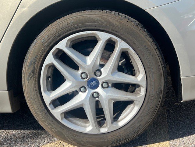 Used 2015 Ford Fusion SE image 10