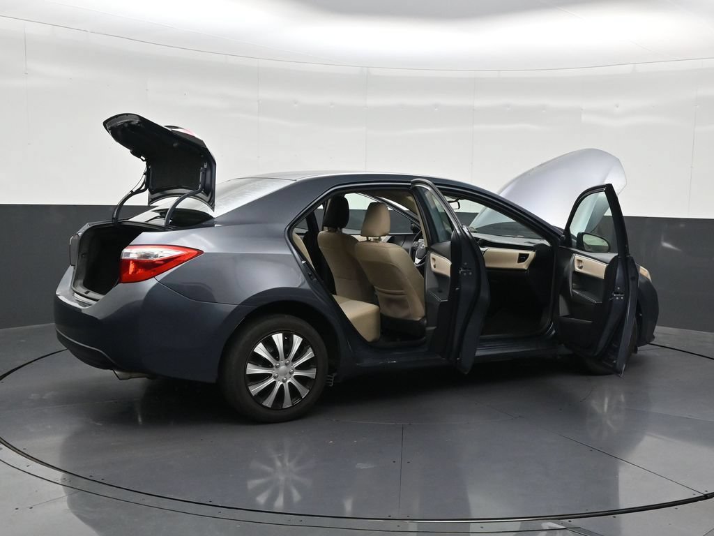 Used 2015 Toyota Corolla LE FWD image 31