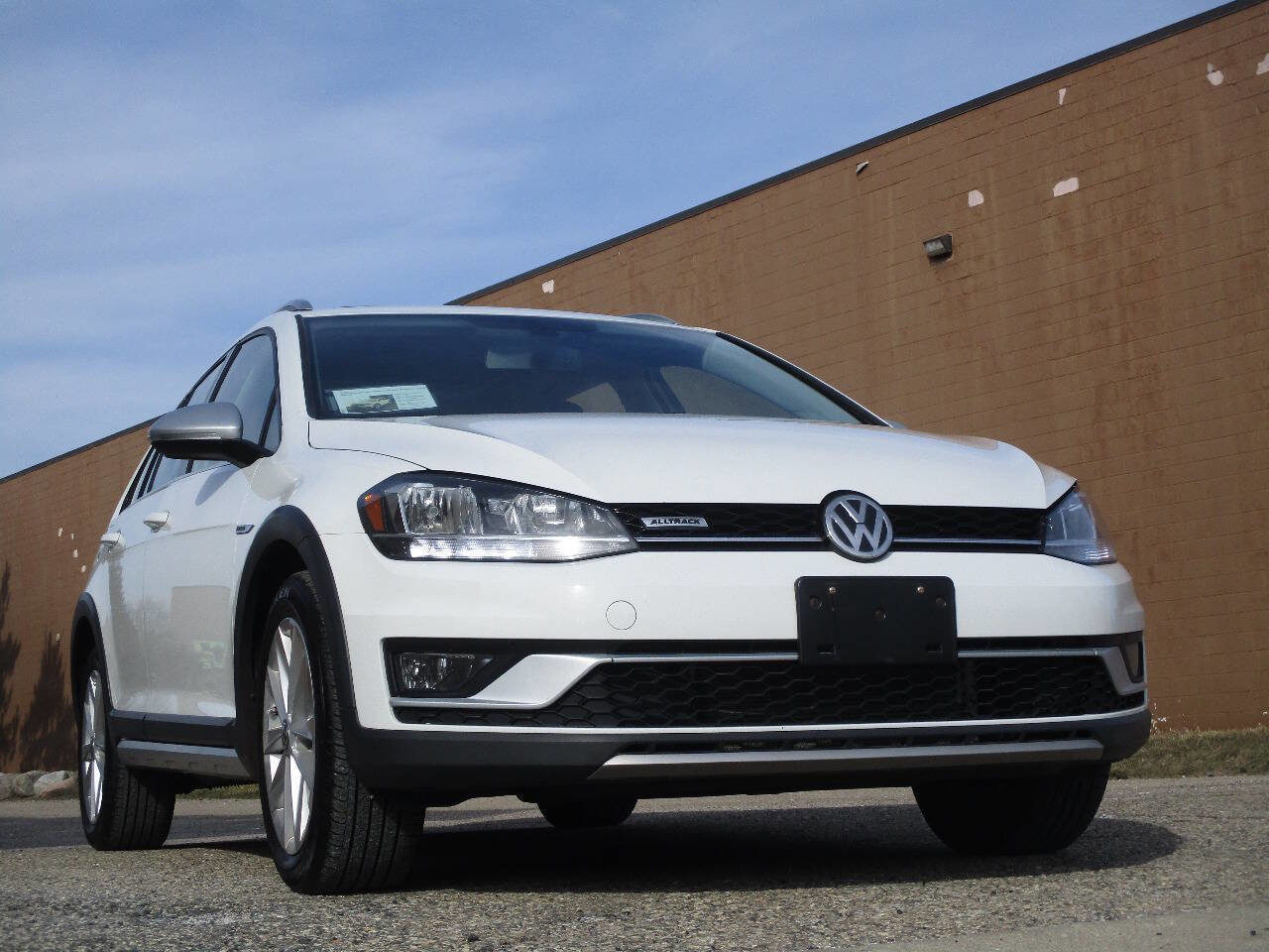 Used 2018 Volkswagen Golf Alltrack SE image 10