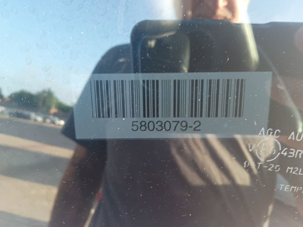 Used 2025 Mitsubishi Outlander SE image 13