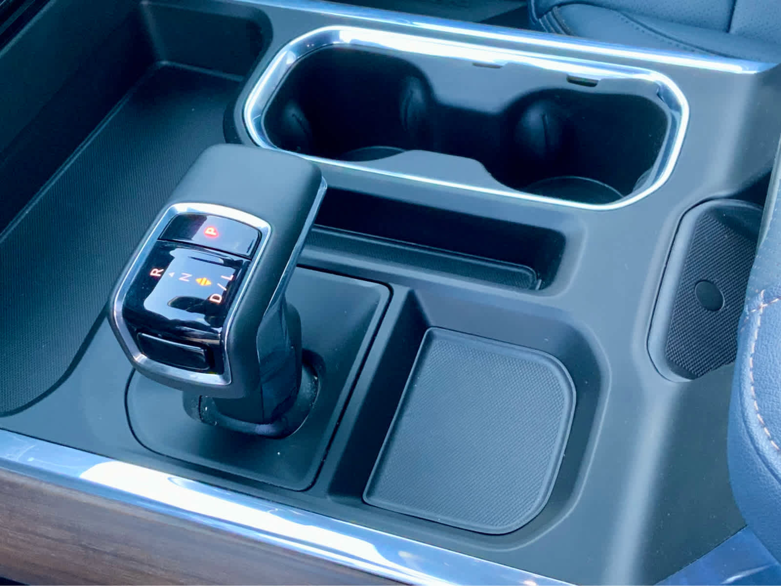 Used 2024 Chevrolet Silverado 1500 High Country w/ Technology Package image 48