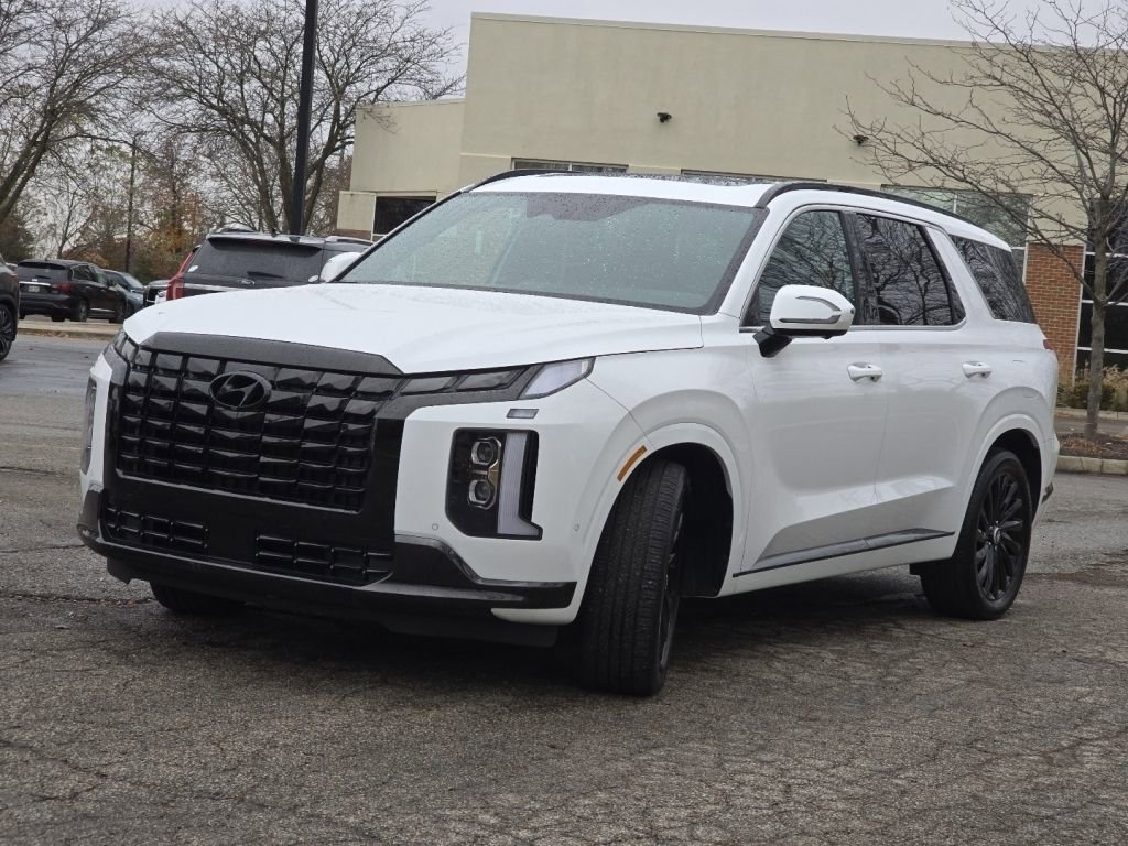 Used 2024 Hyundai Palisade Calligraphy image 13