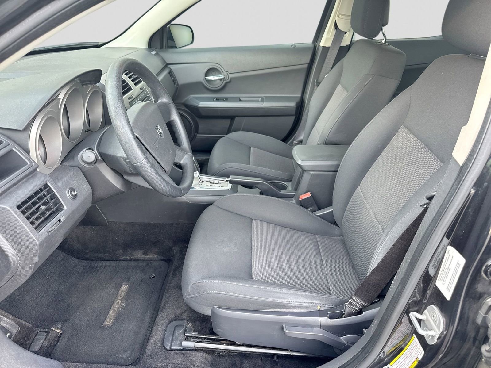 Used 2010 Dodge Avenger SXT image 3