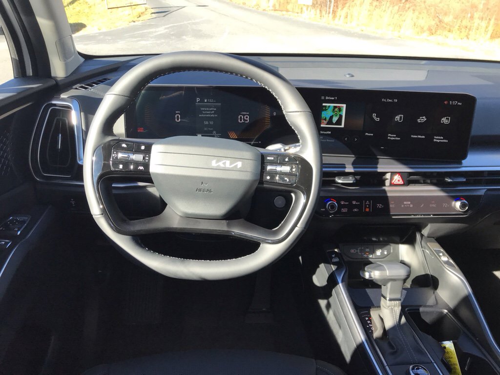 New 2026 Kia Sorento S w/ S Panoramic Sunroof Package image 10