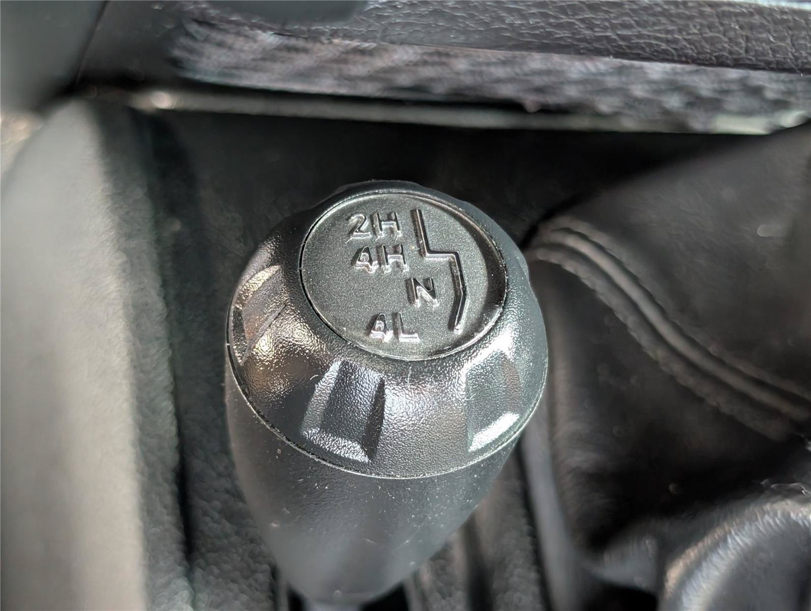 Used 2018 Jeep Wrangler Sport AWD/4WD image 22