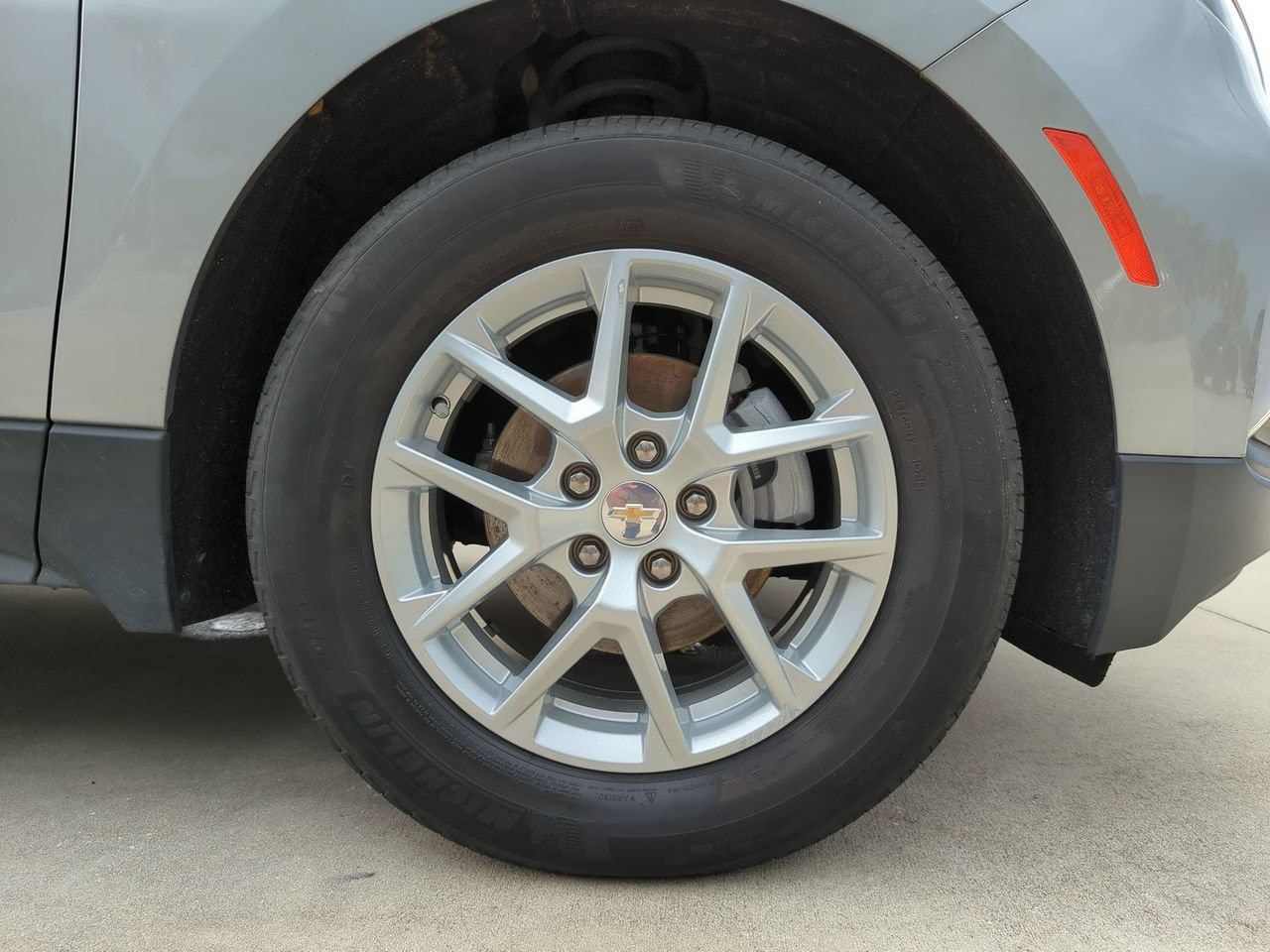 Certified 2024 Chevrolet Equinox LT FWD image 26