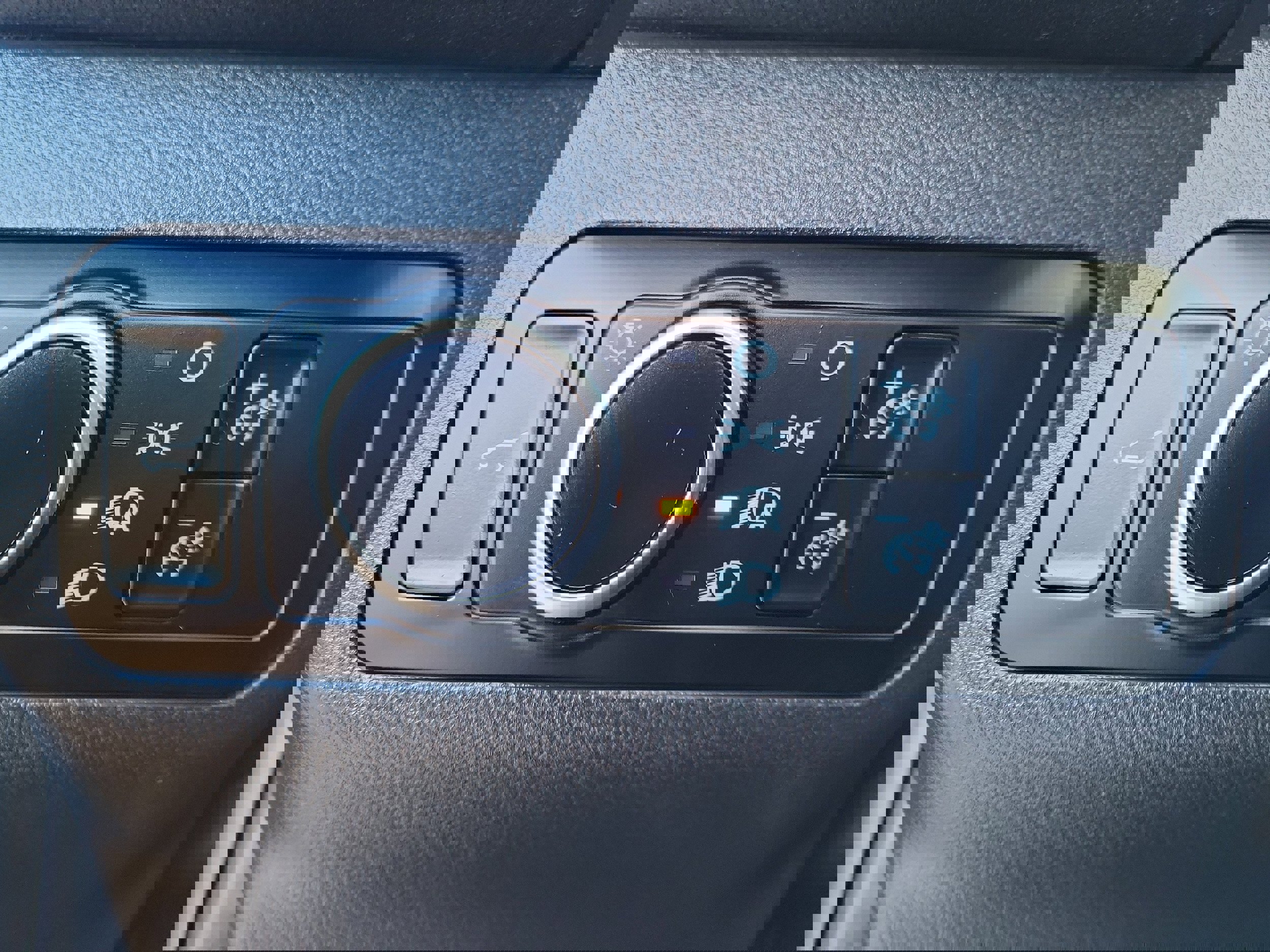 Used 2023 Ford Escape Active w/ Tech Pack #2 image 22