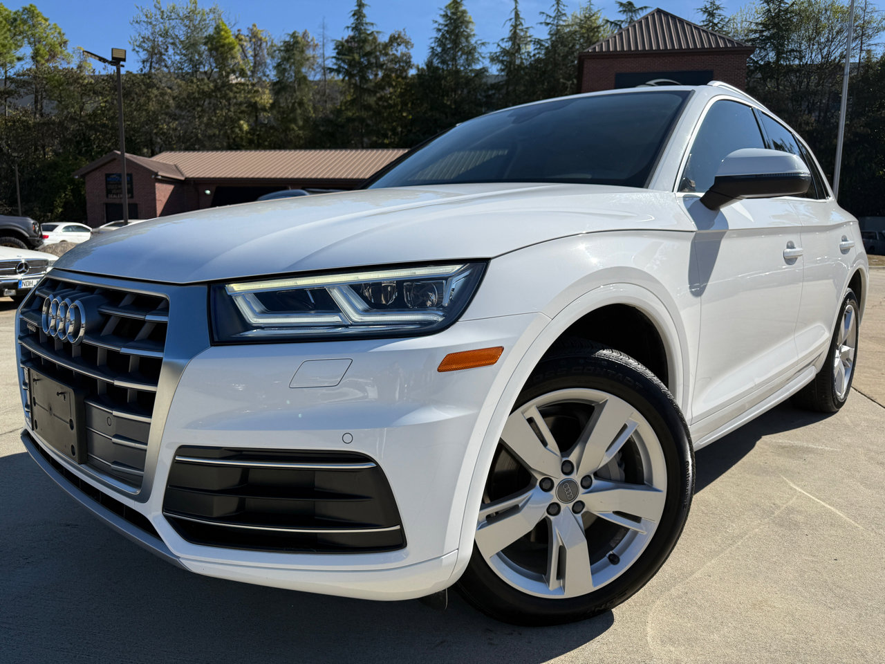 Used 2018 Audi Q5 2.0T Premium Plus w/ Premium Plus Package image 1