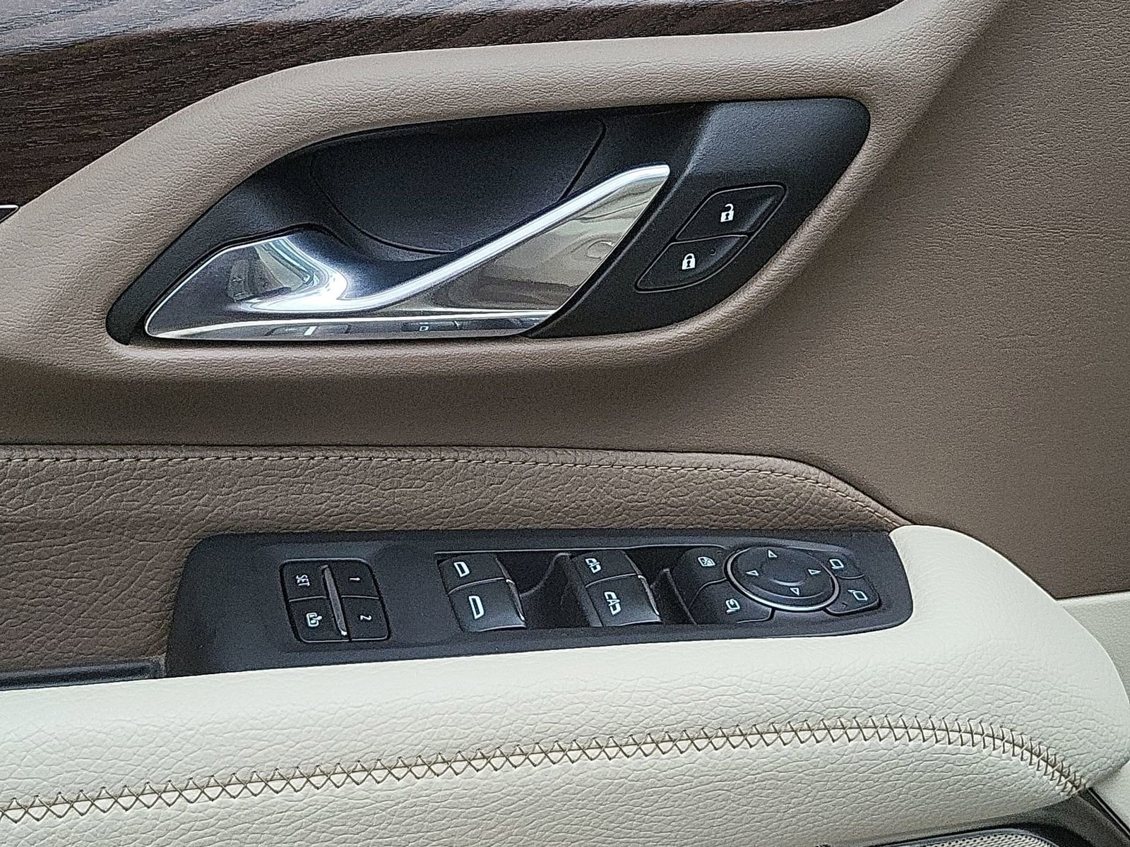 Certified 2024 GMC Yukon Denali image 24