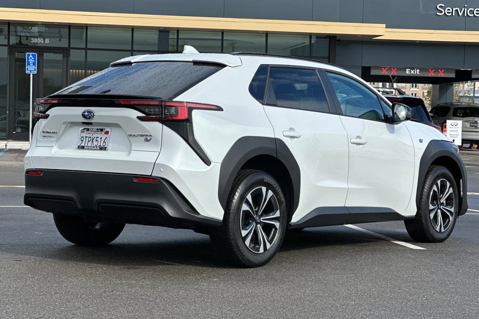 Used 2025 Subaru Solterra Premium w/ Premium Convenience Package image 4