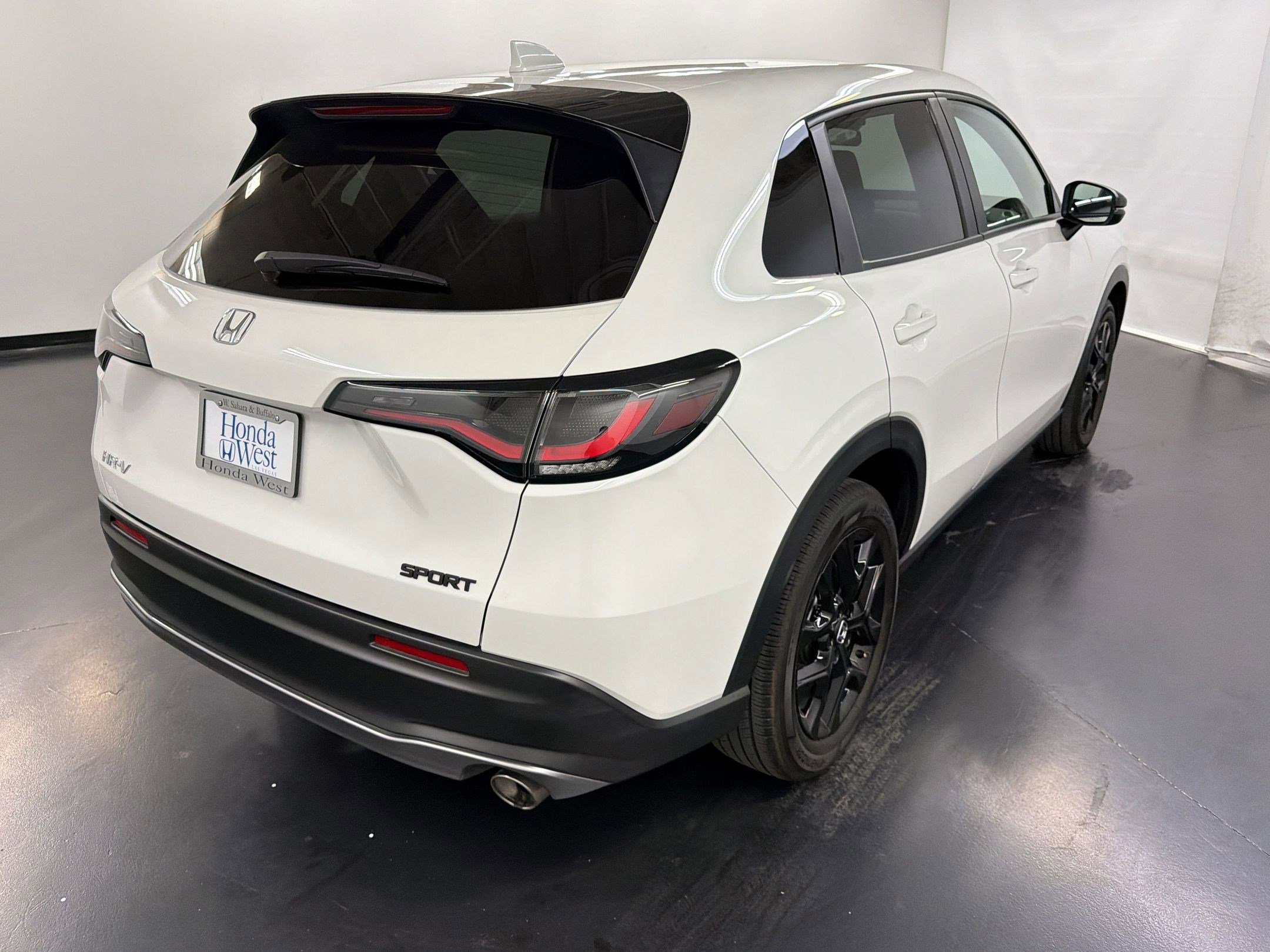 Certified 2024 Honda HR-V Sport image 9