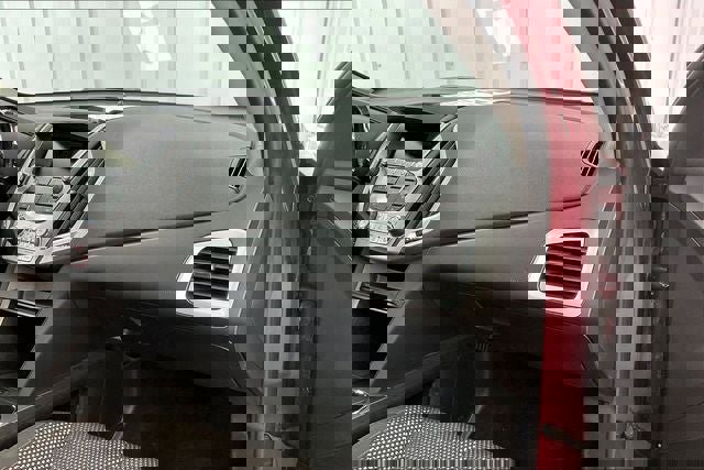 Used 2017 GMC Terrain SLE w/ Technology Package image 17