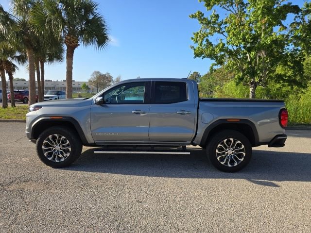 Used 2025 GMC Canyon Denali image 2