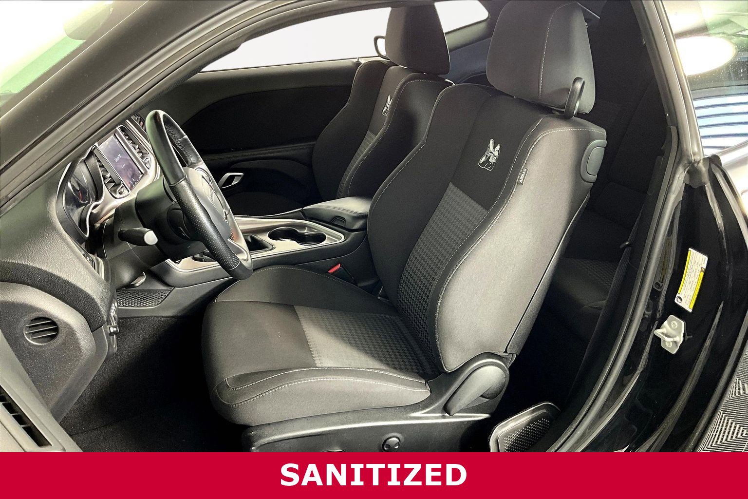 Used 2022 Dodge Challenger R/T Scat Pack w/ Driver Convenience Group RWD image 19