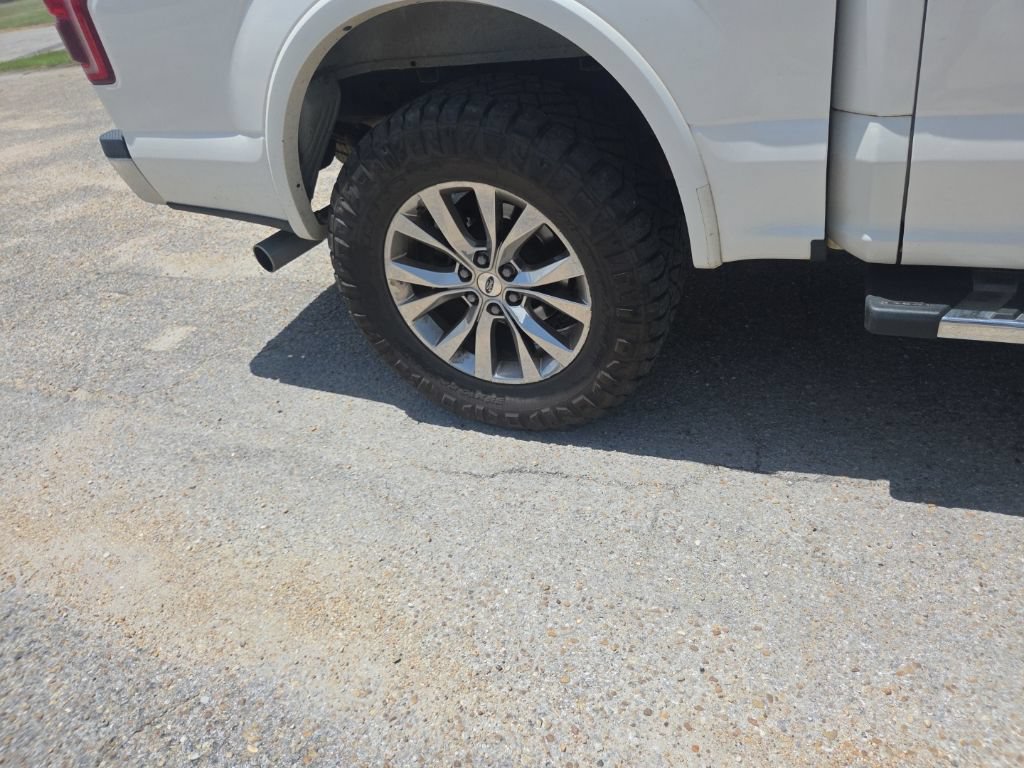 Used 2016 Ford F150 Lariat AWD/4WD image 19