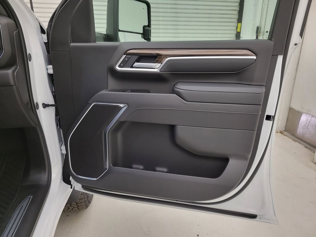 New 2026 Chevrolet Silverado 2500 LT w/ Trail Boss Package image 40