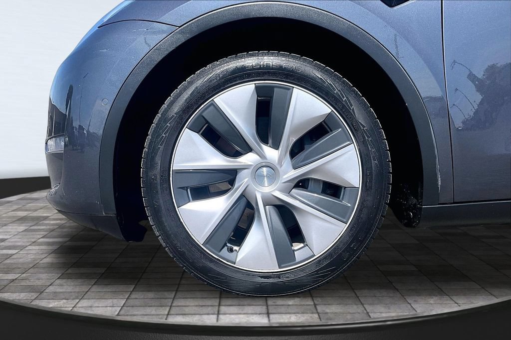 Used 2020 Tesla Model Y Long Range AWD/4WD image 9