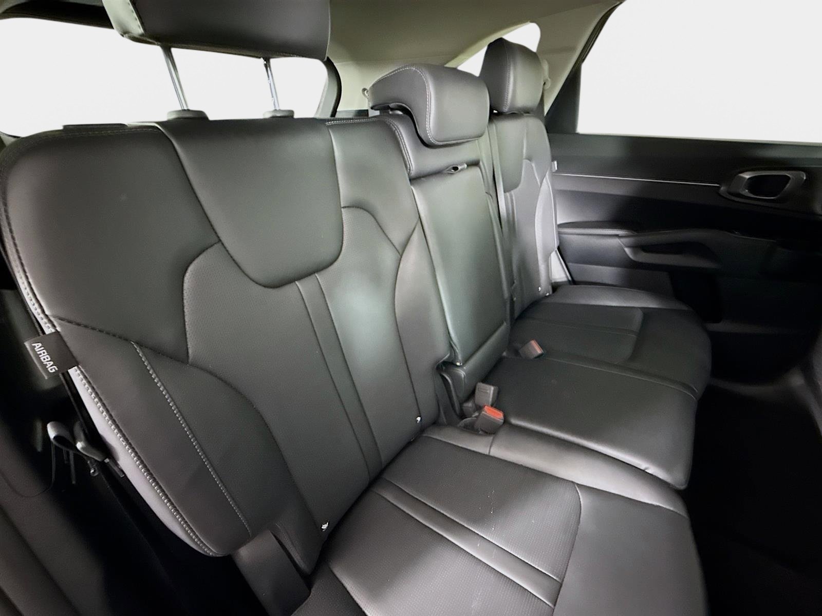 Certified 2025 Kia Sorento S FWD image 26