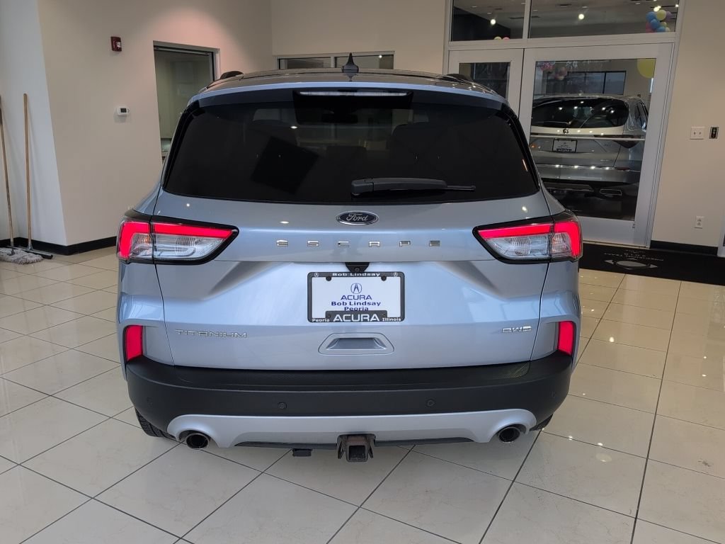 Used 2022 Ford Escape Titanium w/ Class II Trailer Tow Package AWD/4WD image 4