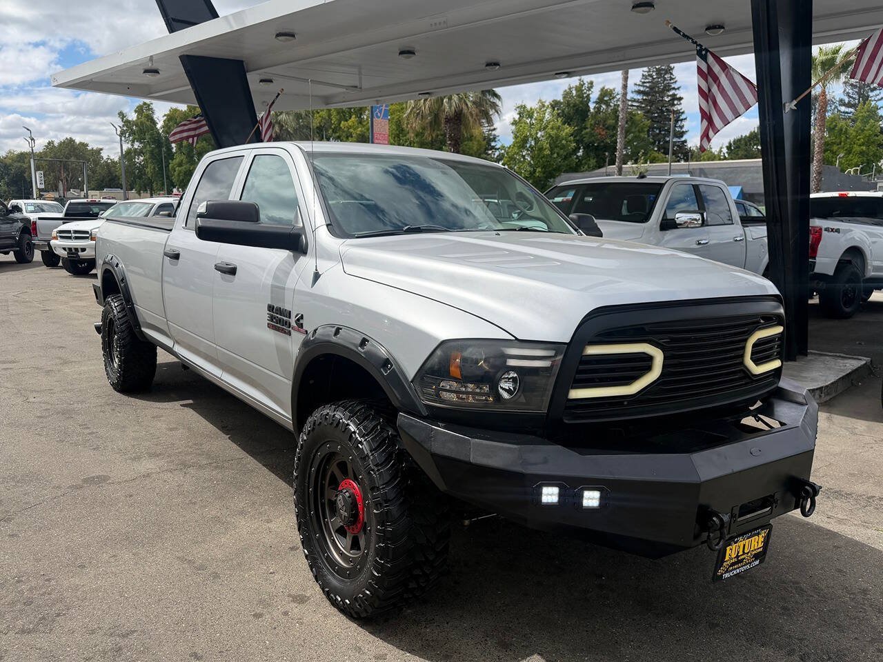 Used 2010 Dodge Ram 2500 Truck ST w/ ST Popular Equipment Group AWD/4WD image 32