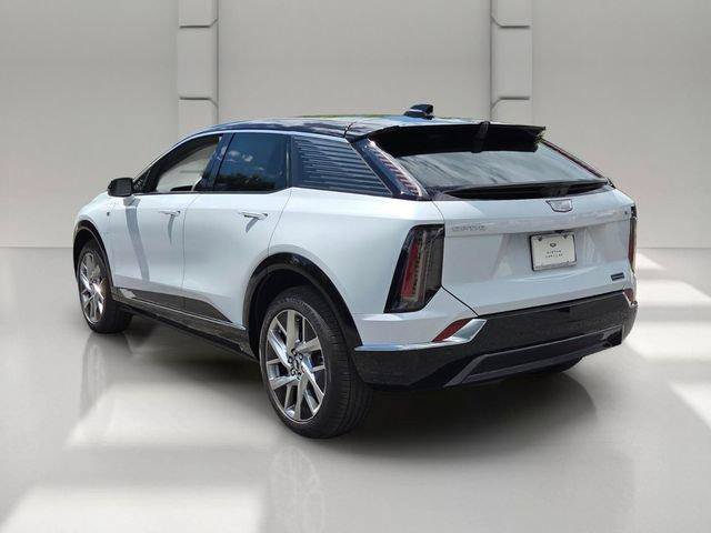 New 2027 Cadillac Optiq Luxury AWD/4WD image 3