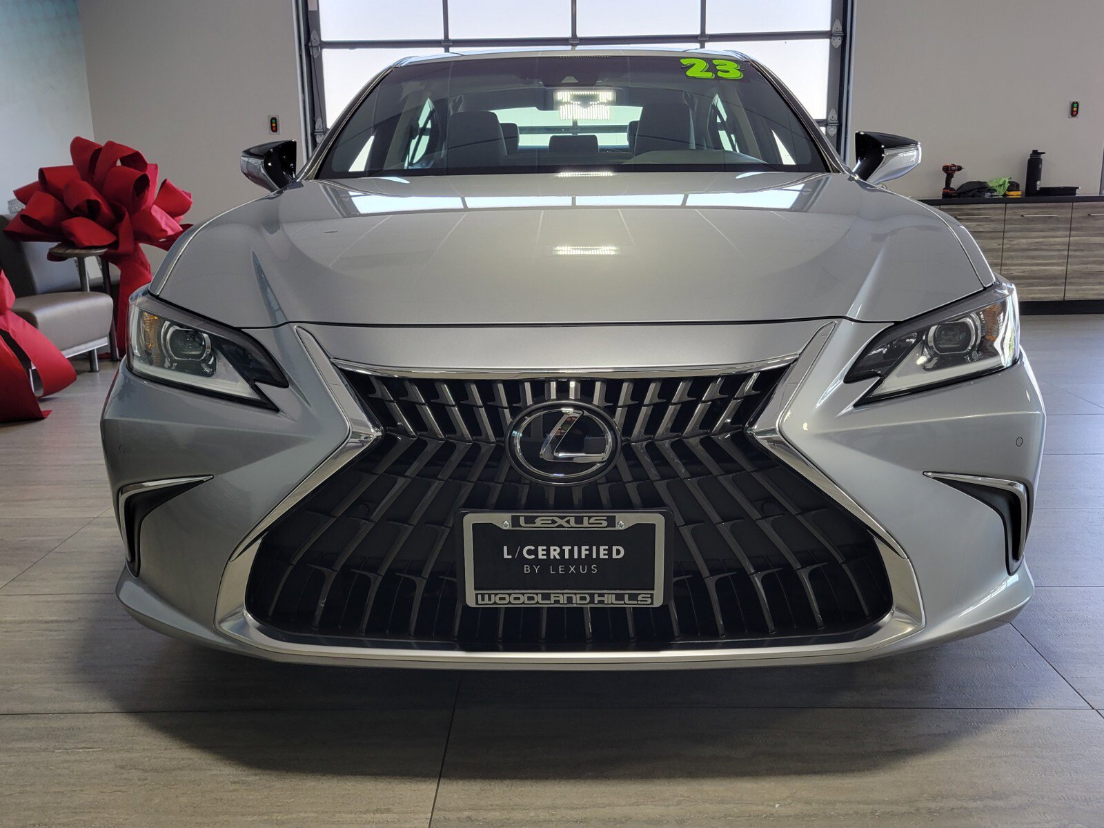 Used 2023 Lexus ES 350 w/ Premium Package FWD image 9