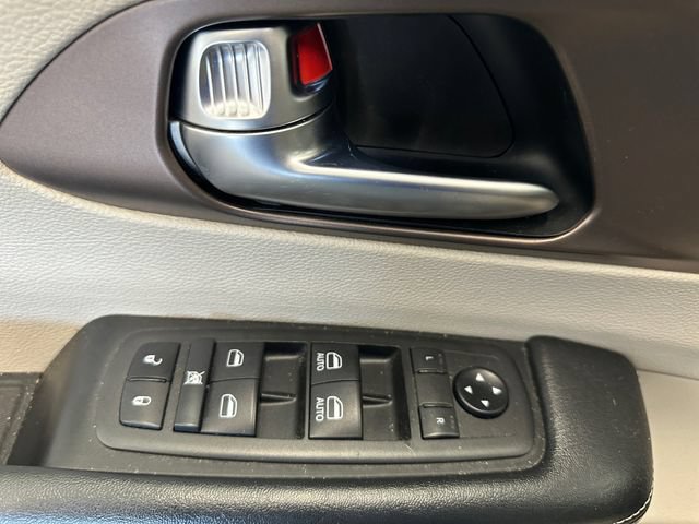 Used 2021 Chrysler Voyager Lxi FWD image 20