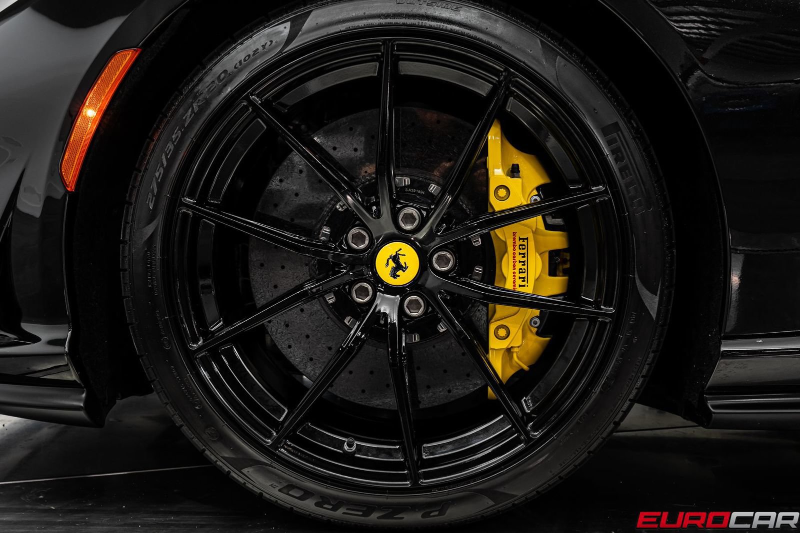 Used 2020 Ferrari 812 Superfast RWD image 24