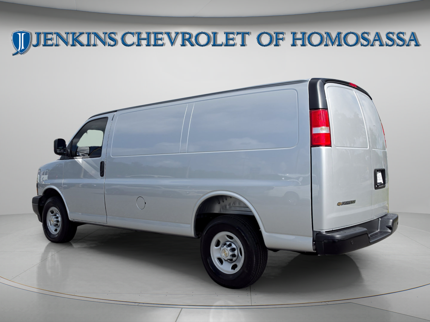 New 2026 Chevrolet Express 2500 w/ Driver Convenience Package RWD image 7