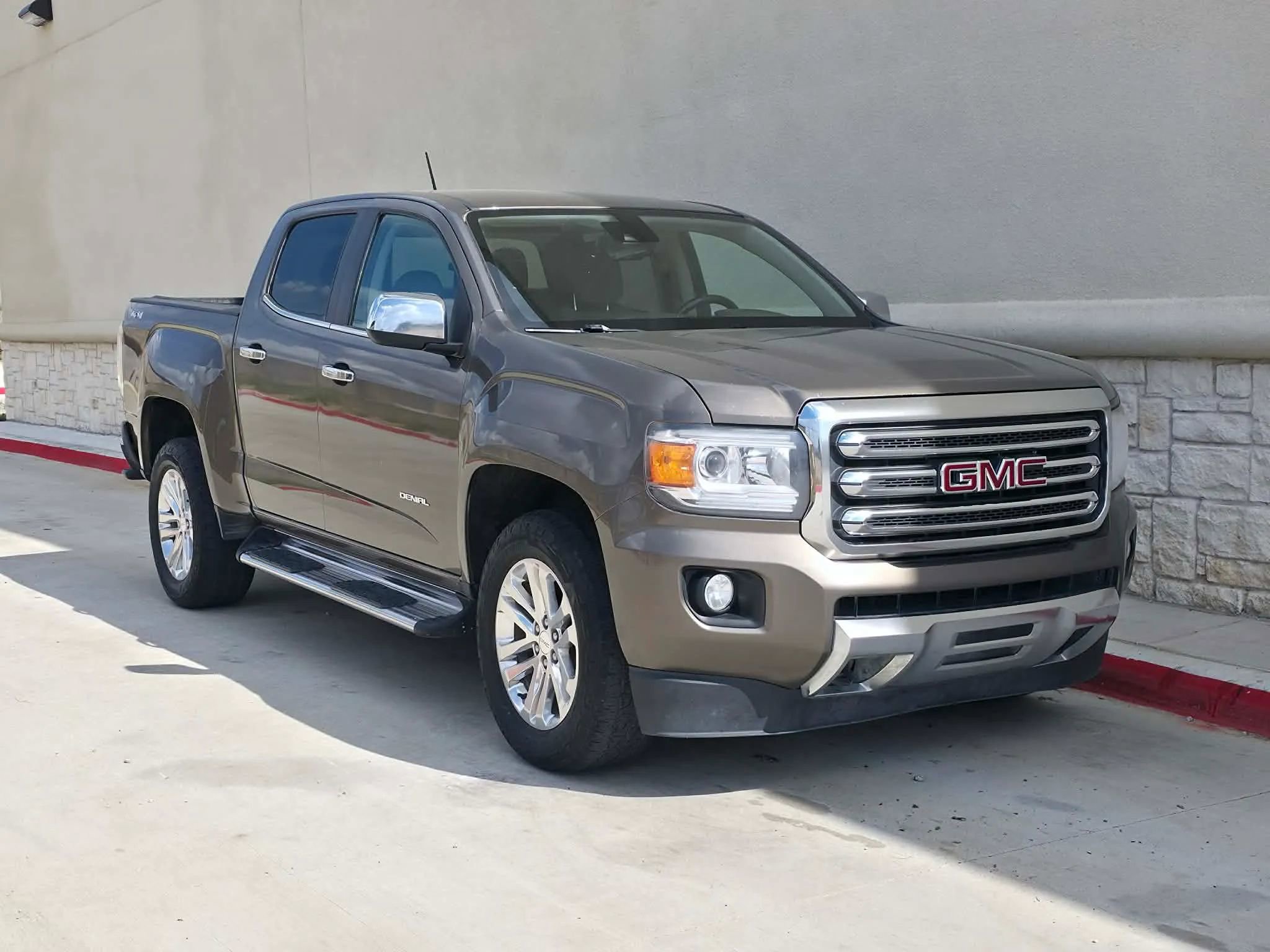 Used 2016 GMC Canyon SLT w/ Driver Alert Package