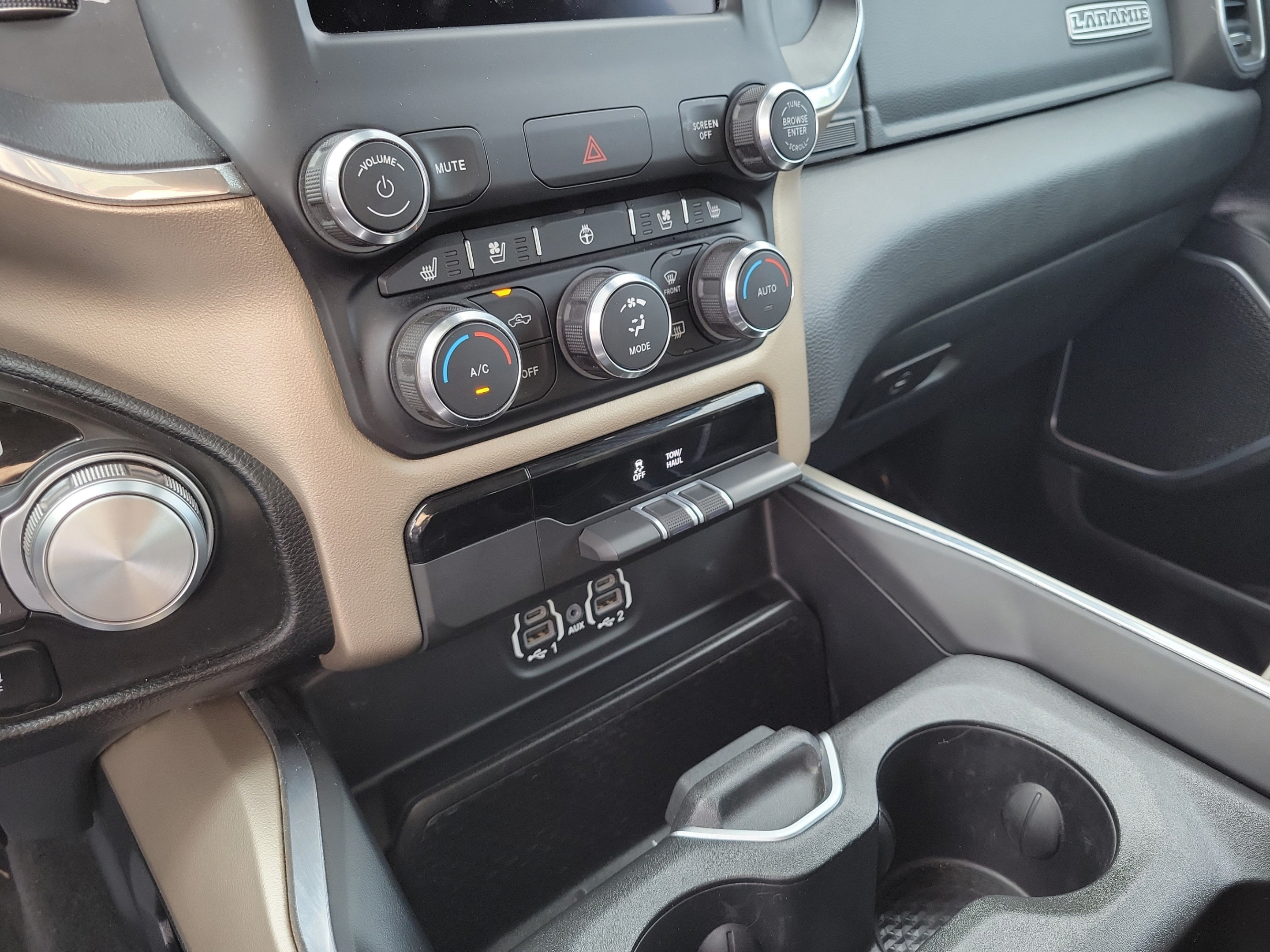 Certified 2022 RAM 1500 Laramie AWD/4WD image 18
