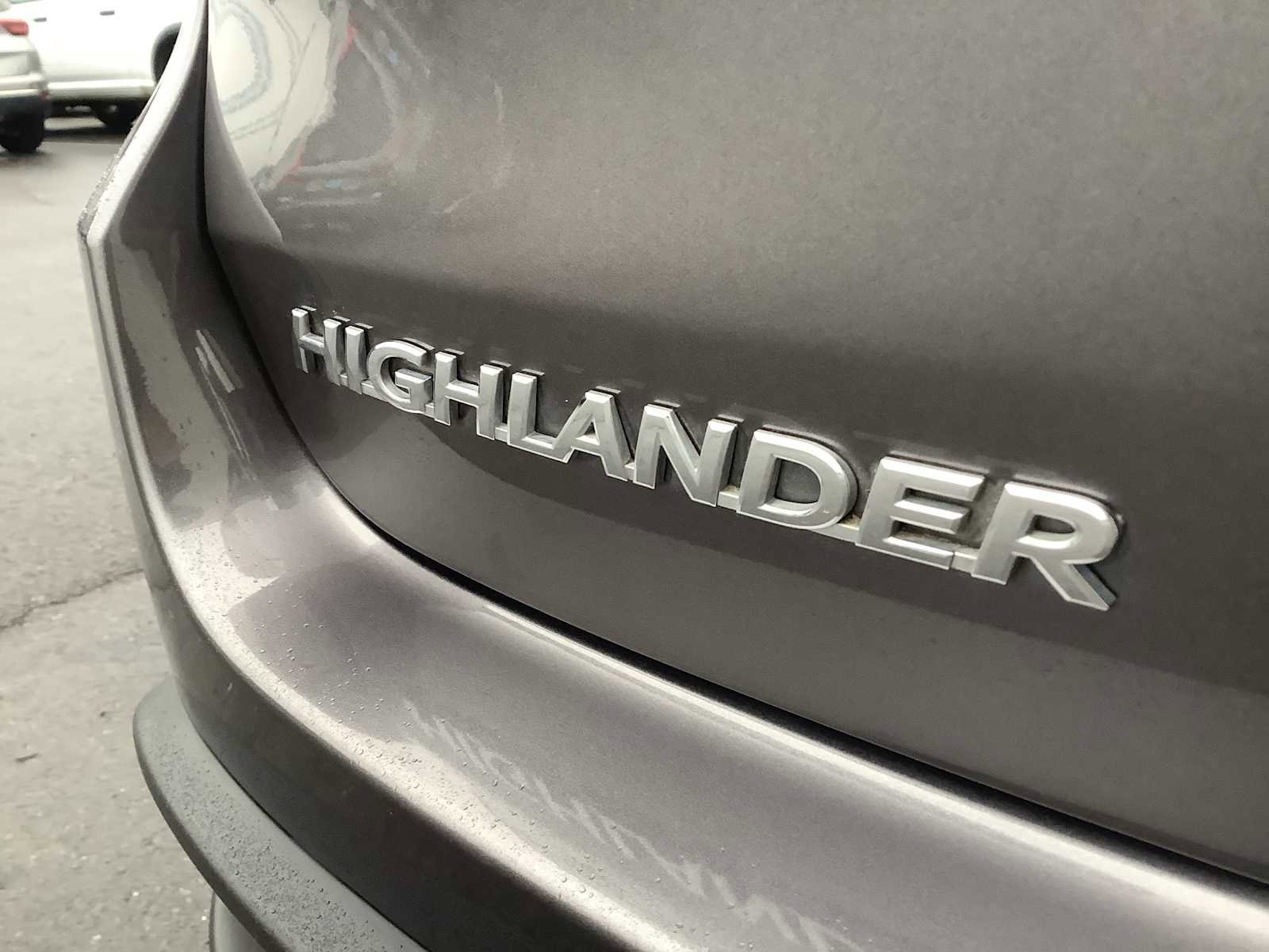 Used 2019 Toyota Highlander XLE AWD/4WD image 6