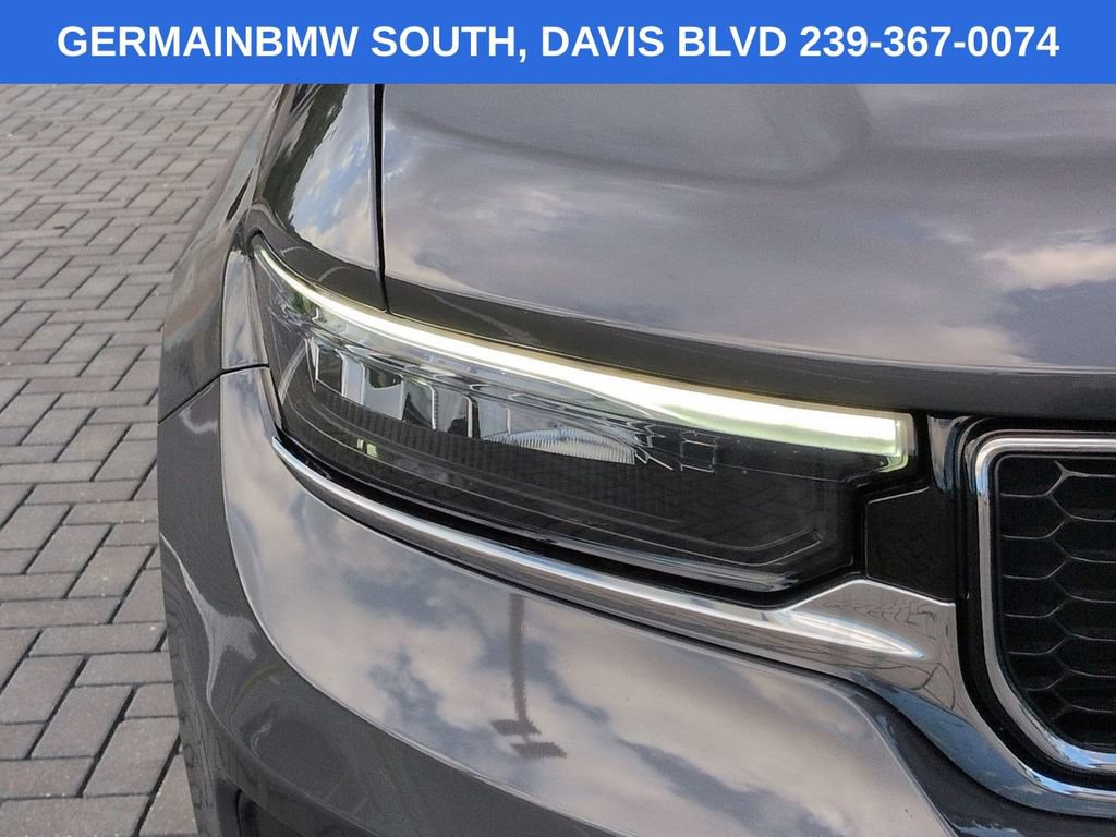 Used 2024 Jeep Grand Cherokee Overland w/ Trailer Tow Package AWD/4WD image 11