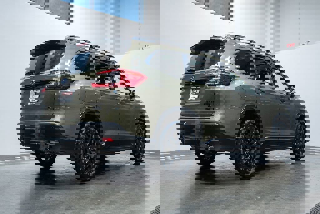 Used 2025 Subaru Ascent Bronze Edition image 9