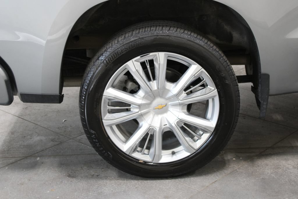 Used 2025 Chevrolet Silverado 1500 High Country w/ High Country Premium Package AWD/4WD image 66
