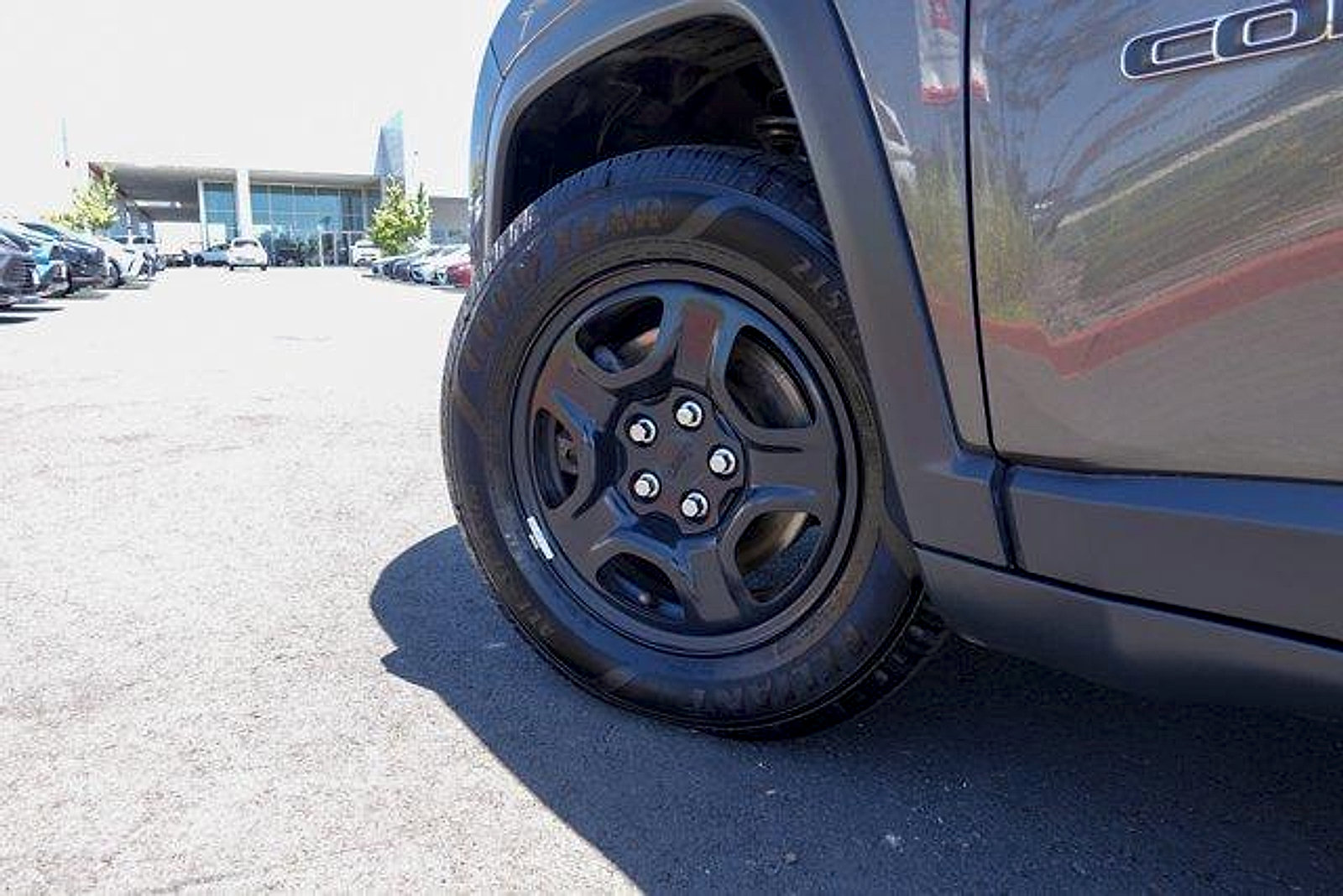 Used 2019 Jeep Compass Sport FWD image 9