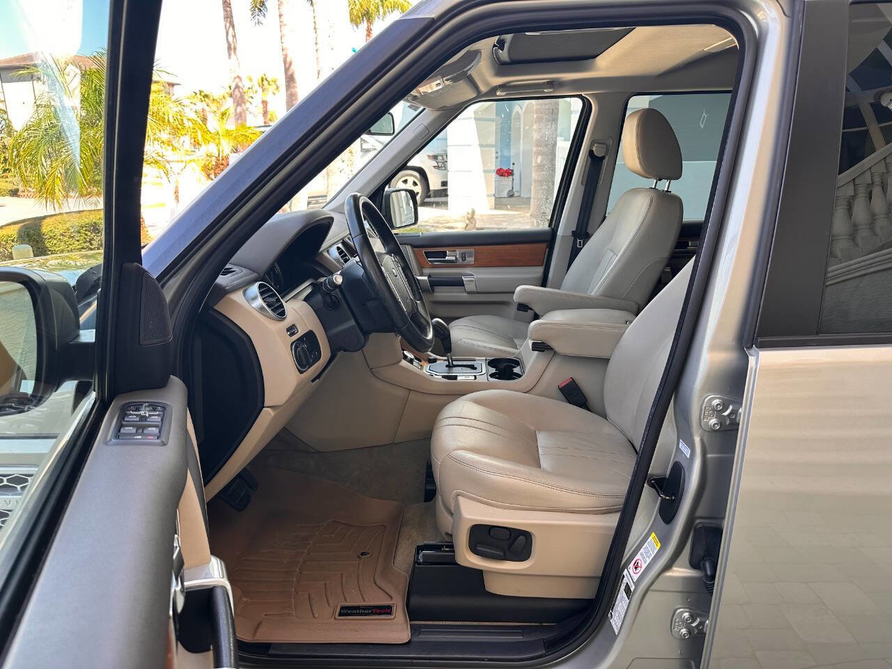 Used 2013 Land Rover LR4 HSE AWD/4WD image 22