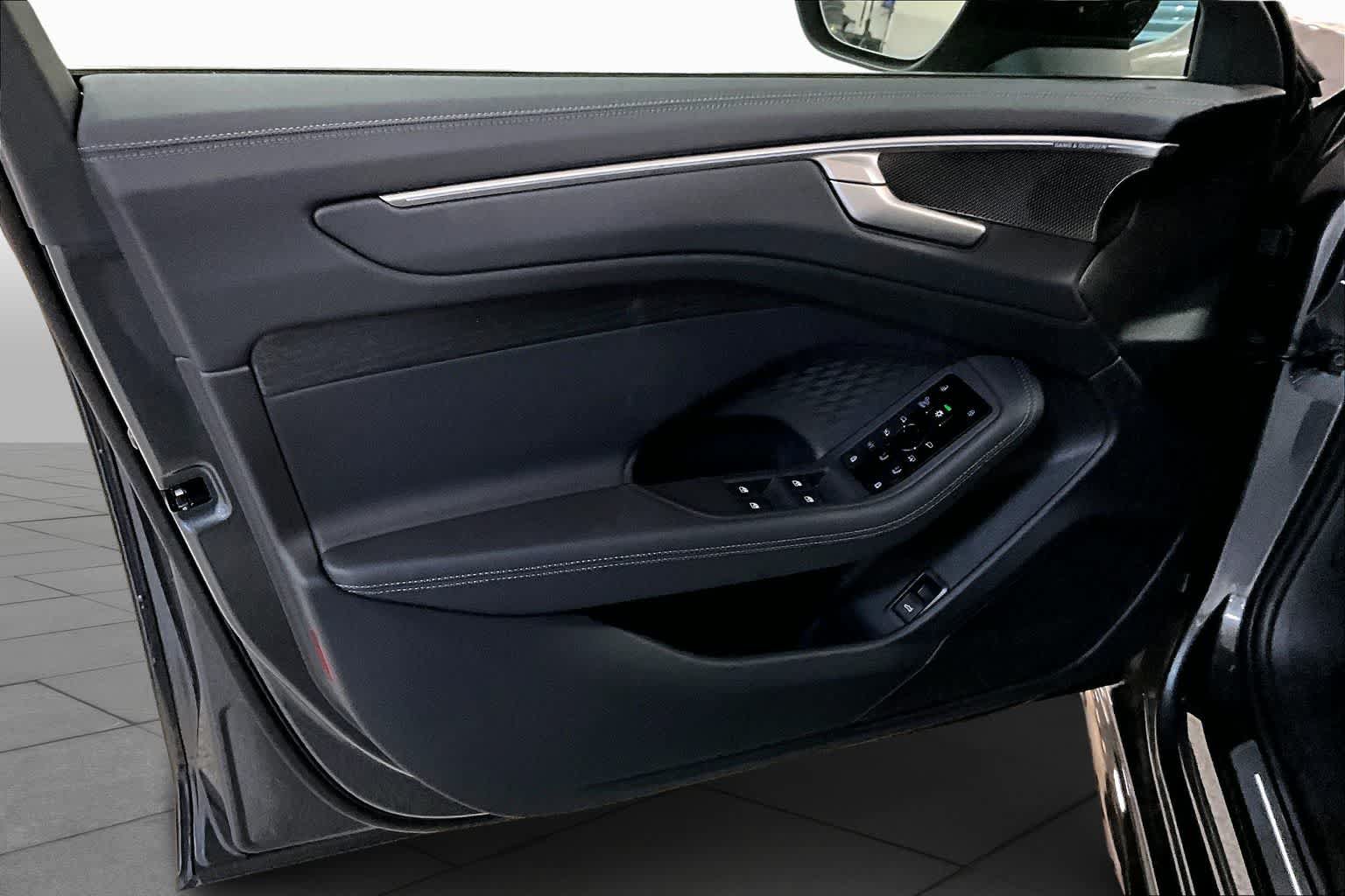 New 2026 Audi A6 Premium Plus AWD/4WD image 10