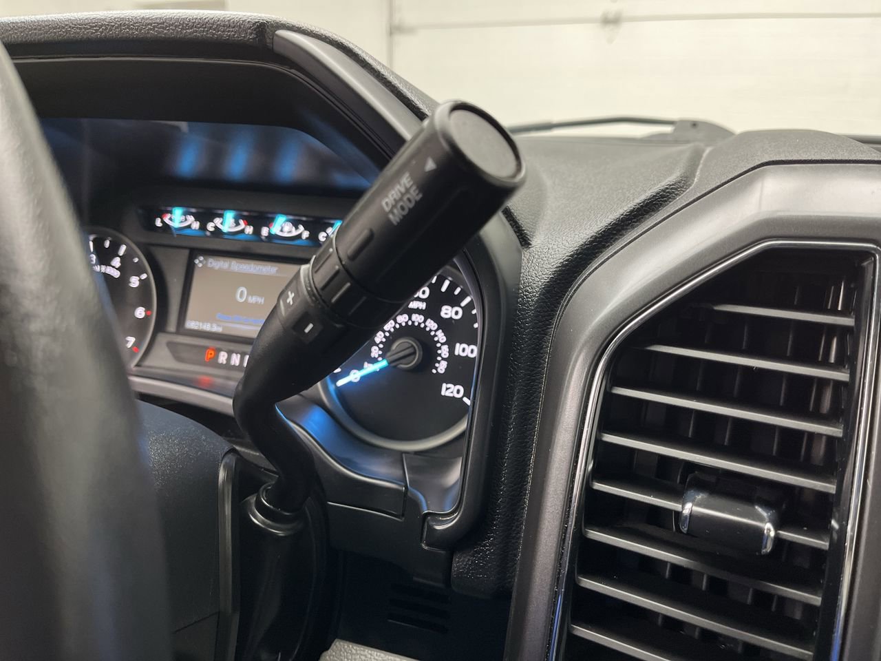 Certified 2020 Ford F150 XLT w/ Equipment Group 302A Luxury AWD/4WD image 27