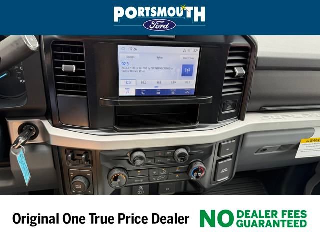 New 2025 Ford F350 XLT w/ FX4 Off-Road Package image 10