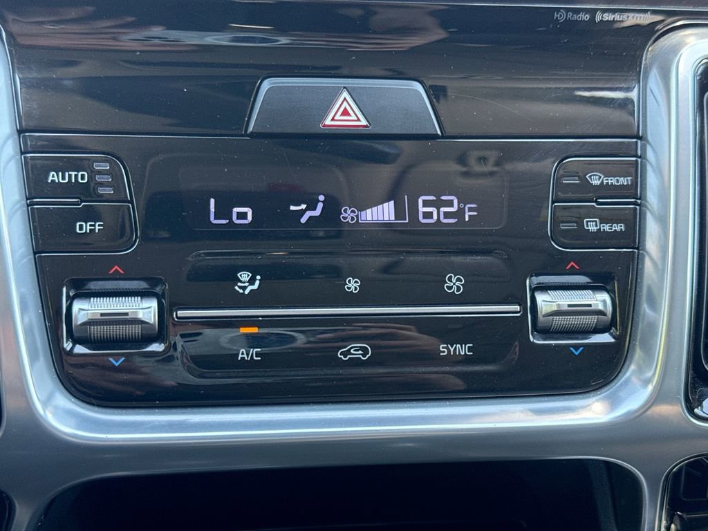 Used 2023 Kia Sorento SX AWD/4WD image 17