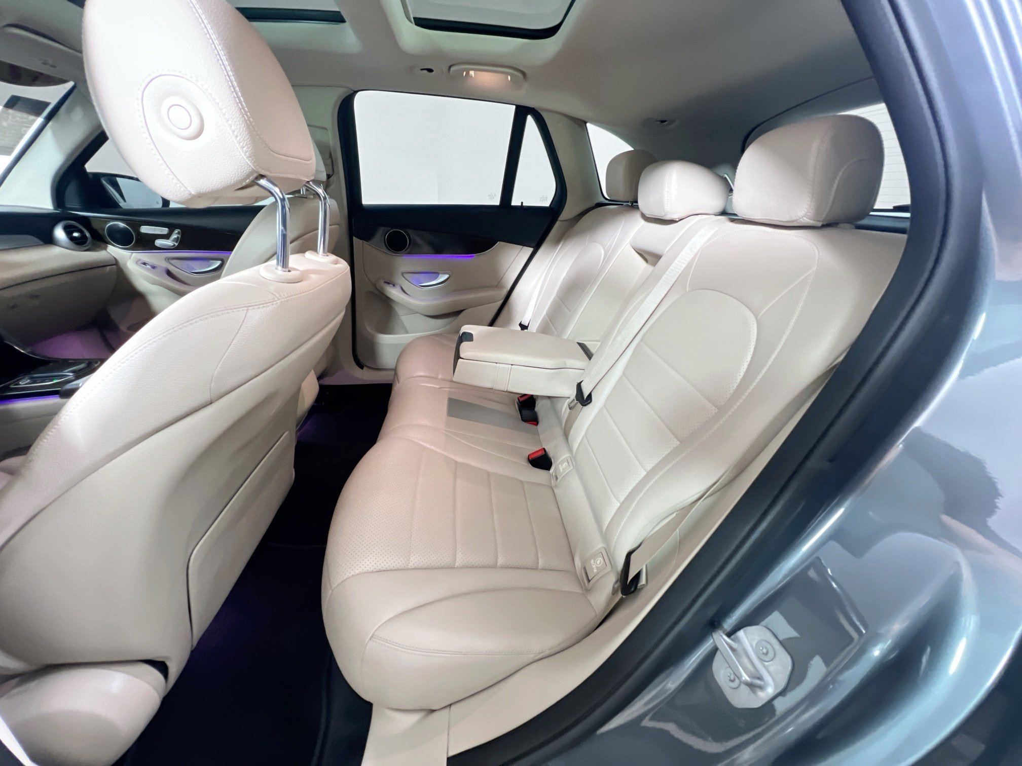 Used 2021 Mercedes-Benz GLC 300 image 27