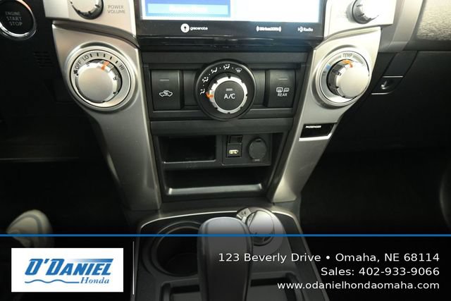 Used 2022 Toyota 4Runner SR5 Premium w/ Moonroof Package AWD/4WD image 32