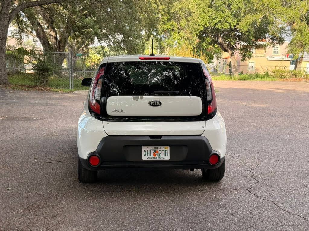 Used 2016 Kia Soul FWD image 4