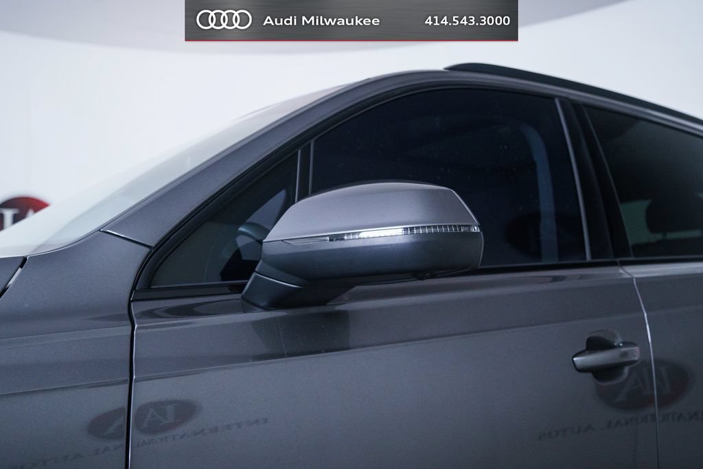 Used 2023 Audi Q7 3.0T Prestige w/ Prestige Package AWD/4WD image 10
